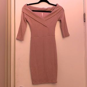 Pink bodicon dress